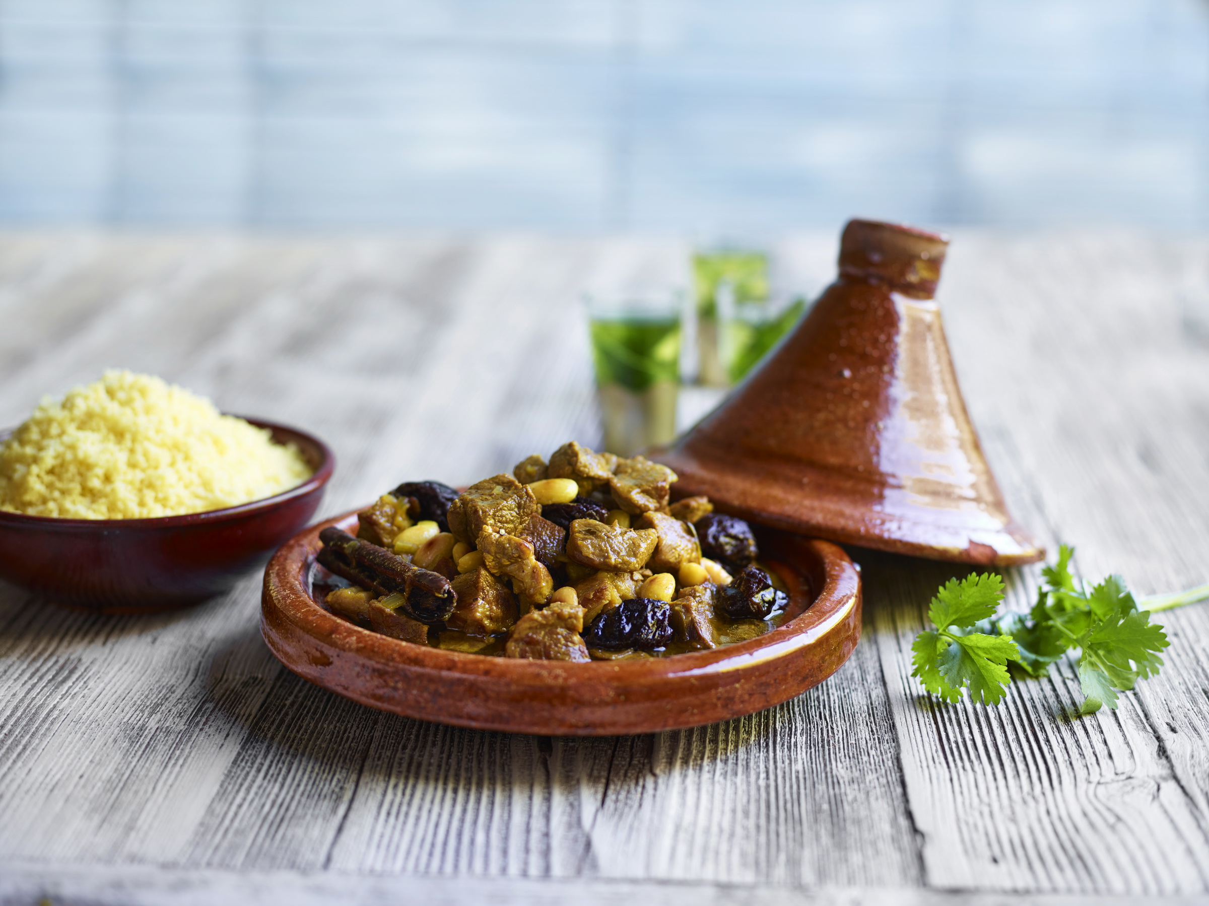 Lamm-Tajine mit Pflaumen und Mandeln