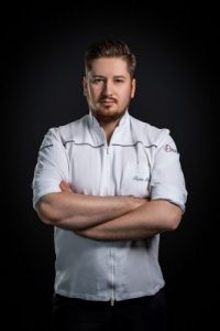 Gourmet-Menü to Go von Stefan Fäth vor dem Alstertal-Einkaufszentrum Hamburg